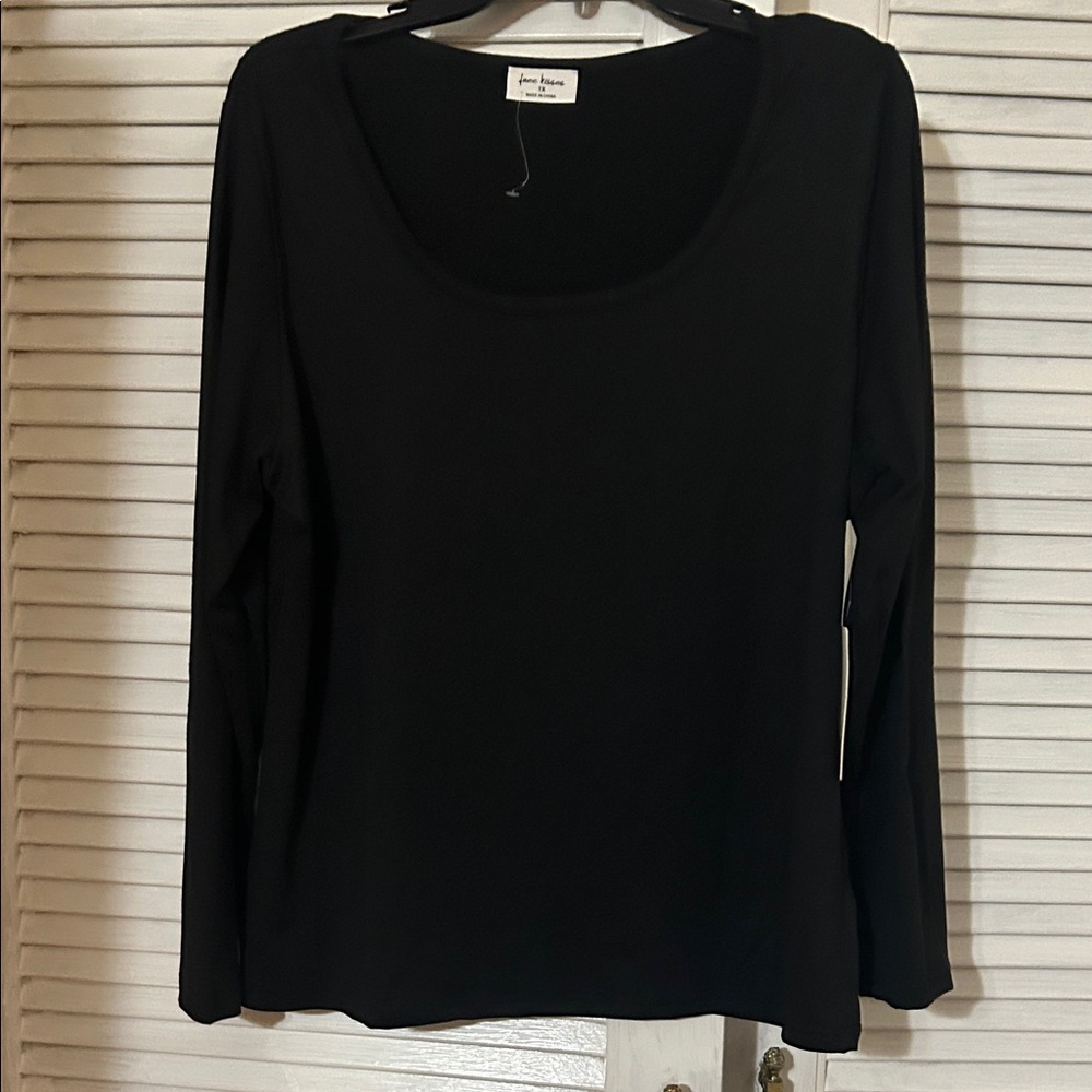 Free Kisses Classic Black Long Sleeve Top
